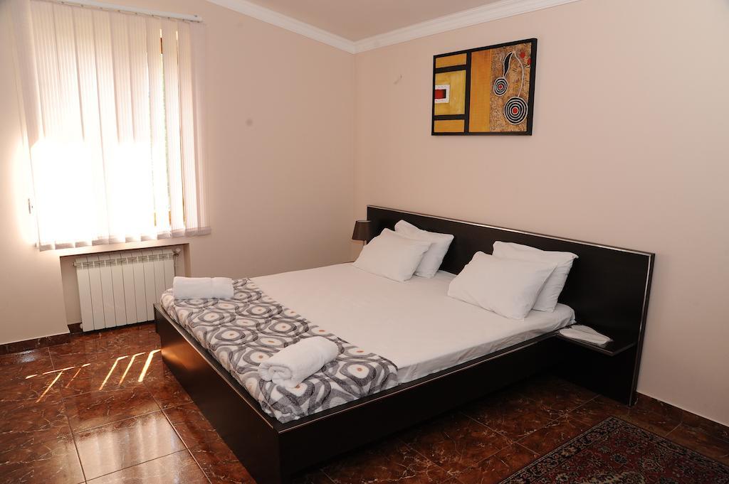 Villa 29 Erevan Quarto foto